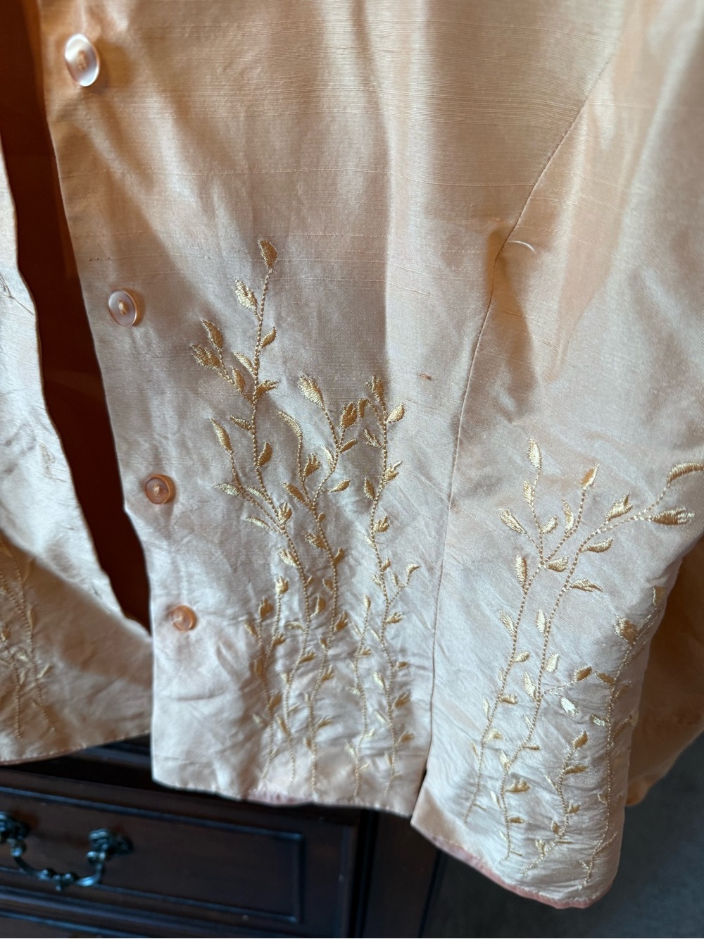Ice Peach Embroidered Button-Front Silk Blouse Size M - Picture 3 of 7